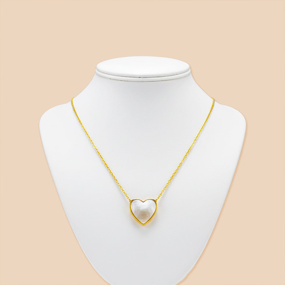 Solid Gold “Aphrodite” Heart Pendant (Mother of Pearl)